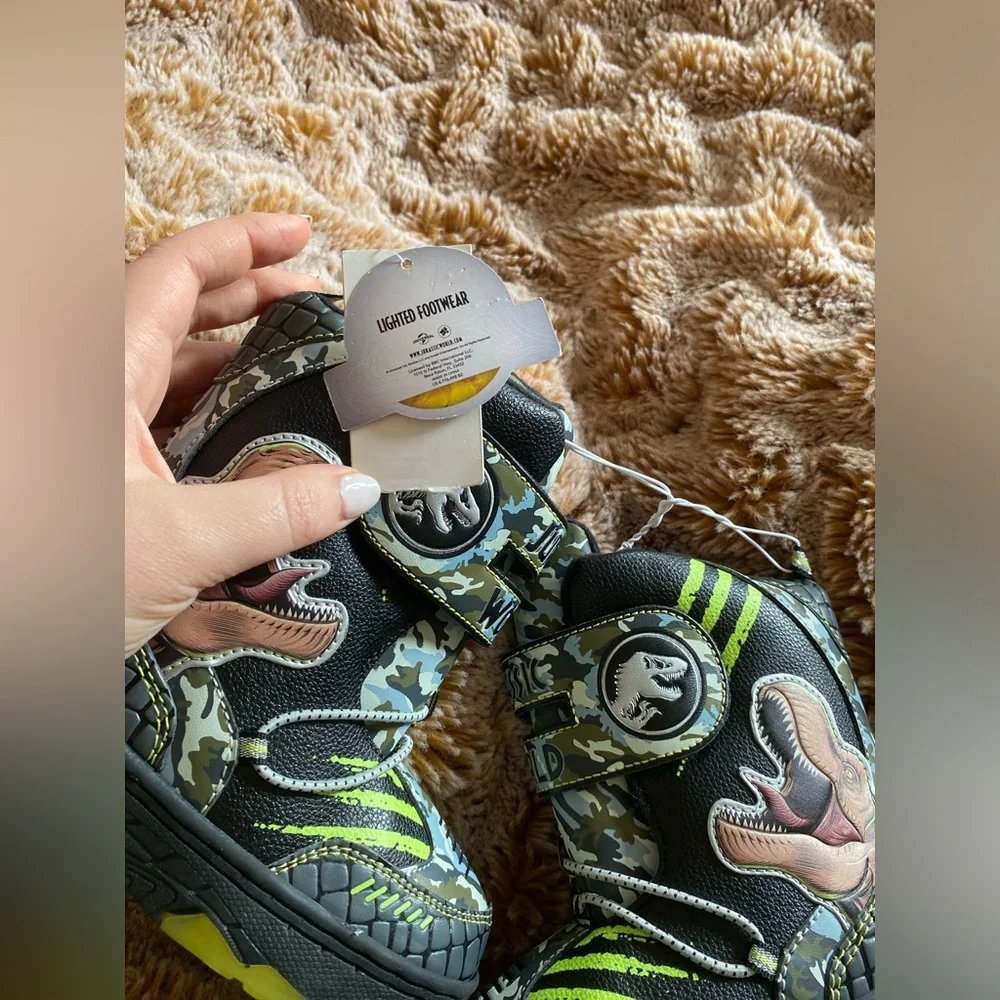 Kids Dinosaur Camo Snow Boots - Black & Green